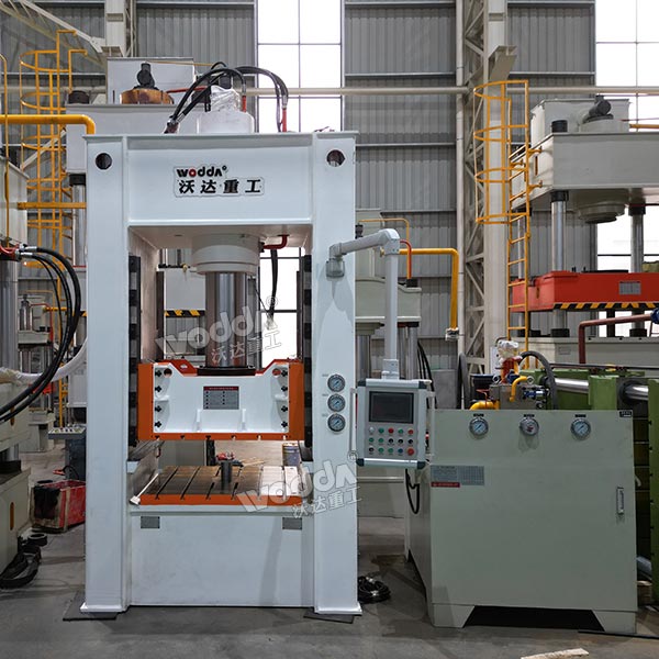 315噸框架式液壓機(jī)：穩(wěn)定高效，助力企業(yè)降本增效